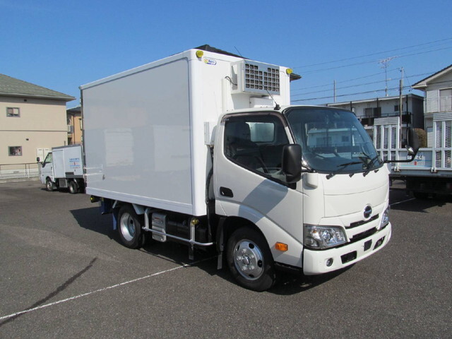 日野デュトロ冷凍車（冷蔵車）2020年(令和2年)2RG-XZC605M