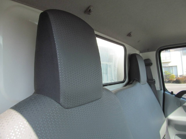 日野デュトロ冷凍車（冷蔵車）小型（2t・3t）[写真17]