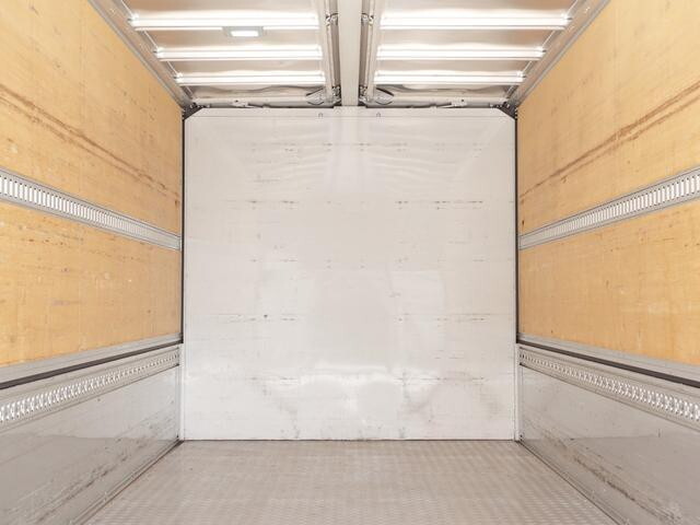 三菱ふそうファイターアルミウイング中型（4t）[写真11]