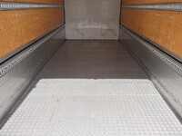 三菱ふそうファイターアルミウイング中型（4t）[写真13]