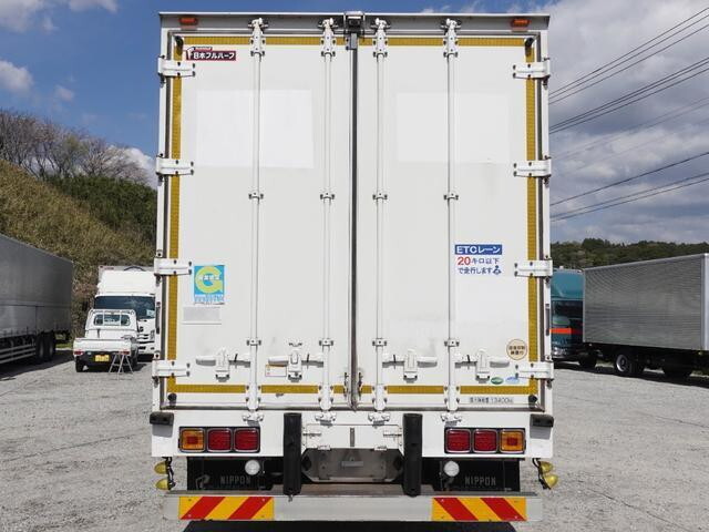 三菱ふそうスーパーグレート冷凍車（冷蔵車）大型（10t）[写真02]