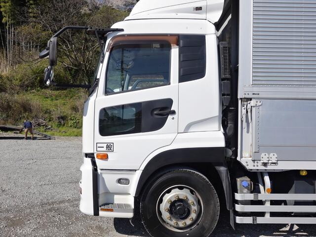 UDトラックスクオンアルミウイング大型（10t）[写真12]