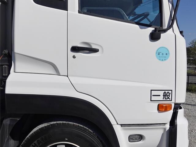 UDトラックスクオンアルミウイング大型（10t）[写真06]