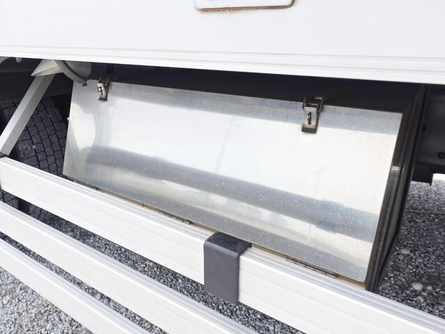 三菱ふそうファイターアルミウイング増トン（6t・8t）[写真15]