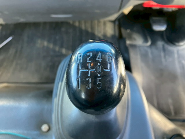 いすゞエルフクレーン4段小型（2t・3t）[写真29]