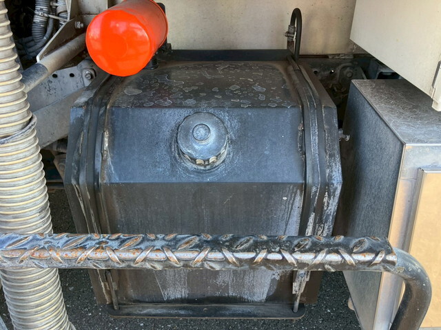 いすゞエルフパッカー車（塵芥車）小型（2t・3t）[写真25]