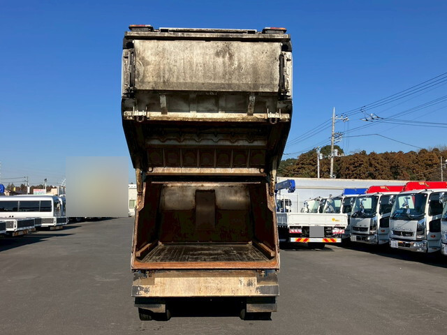 いすゞエルフパッカー車（塵芥車）小型（2t・3t）[写真28]