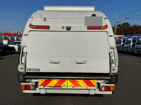 いすゞエルフパッカー車（塵芥車）小型（2t・3t）[写真32]