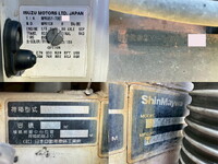 いすゞエルフパッカー車（塵芥車）小型（2t・3t）[写真09]