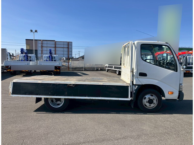 トヨタトヨエース平ボディ小型（2t・3t）[写真07]