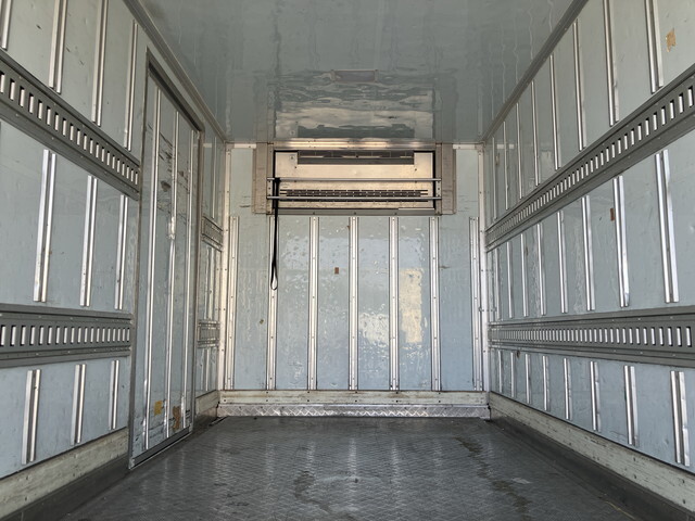 日野デュトロ冷凍車（冷蔵車）小型（2t・3t）[写真12]