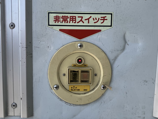 日野デュトロ冷凍車（冷蔵車）小型（2t・3t）[写真16]