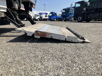 日野デュトロ冷凍車（冷蔵車）小型（2t・3t）[写真24]