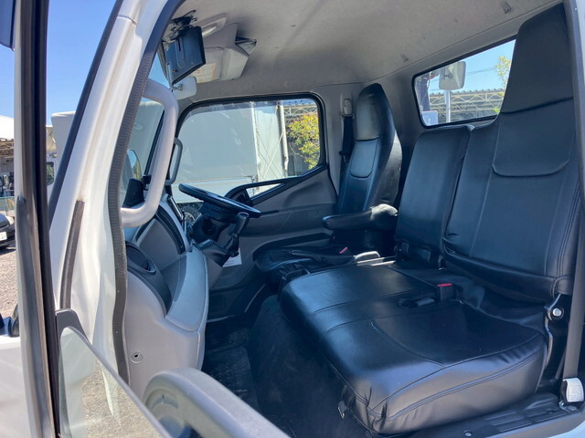 三菱ふそうキャンターセーフティローダー小型（2t・3t）[写真30]