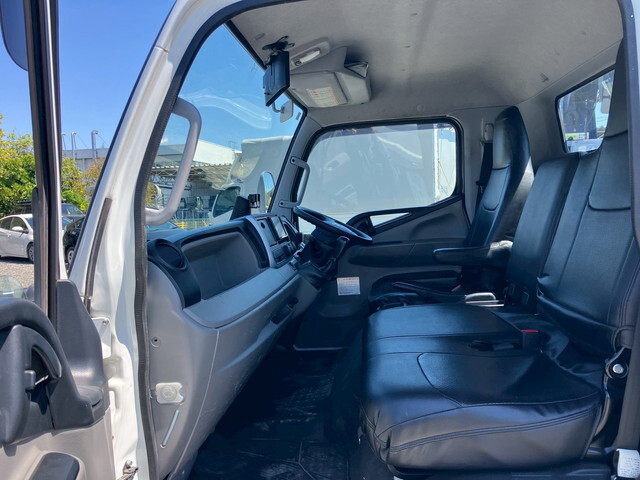 三菱ふそうキャンターセーフティローダー小型（2t・3t）[写真31]