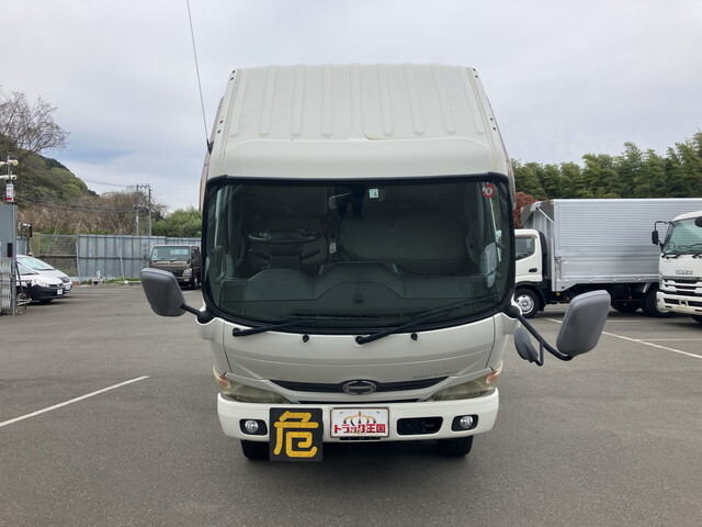 日野デュトロ平ボディ小型（2t・3t）[写真08]