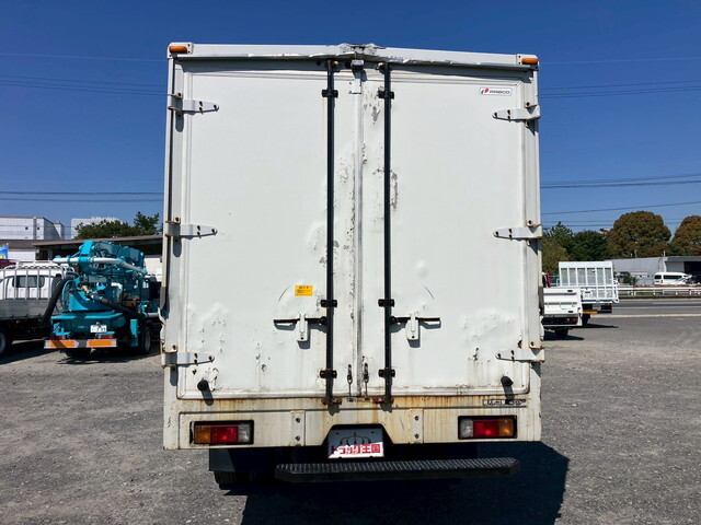 日野デュトロアルミウイング小型（2t・3t）[写真11]