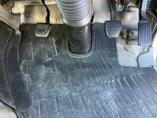 日野デュトロアルミウイング小型（2t・3t）[写真36]