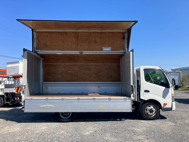 日野デュトロアルミウイング小型（2t・3t）[写真08]