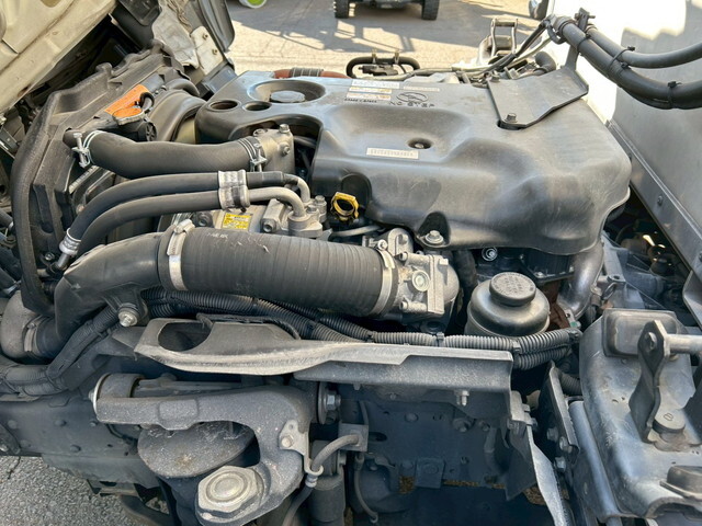 いすゞエルフ冷凍車（冷蔵車）小型（2t・3t）[写真28]