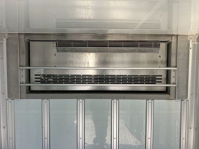 いすゞエルフ冷凍車（冷蔵車）小型（2t・3t）[写真19]