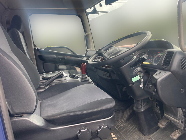 日野レンジャーコンテナ専用車中型（4t）[写真33]