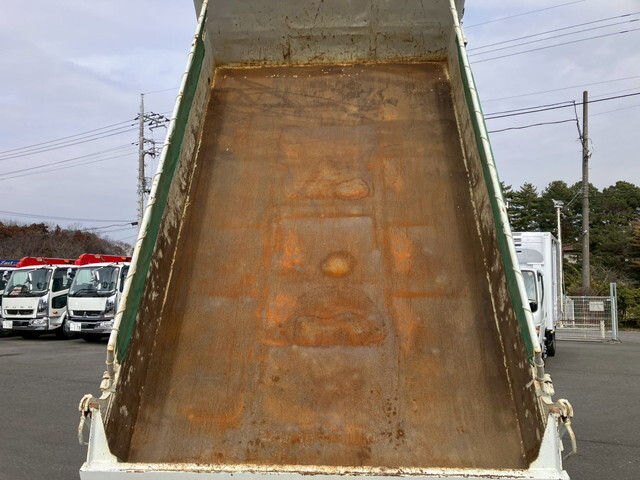 日野レンジャーダンプ中型（4t）[写真19]