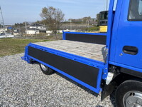 いすゞエルフ平ボディ小型（2t・3t）[写真17]