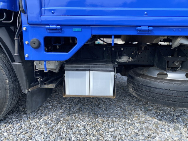 いすゞエルフ平ボディ小型（2t・3t）[写真21]