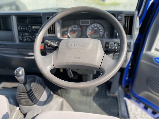 いすゞエルフ平ボディ小型（2t・3t）[写真29]