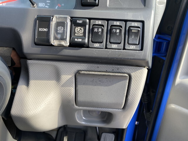 いすゞエルフ平ボディ小型（2t・3t）[写真30]