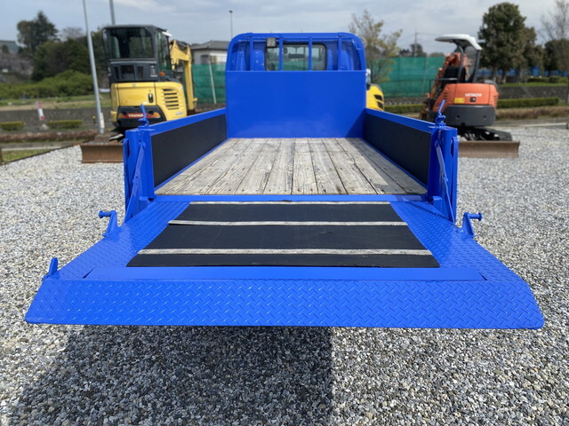 いすゞエルフ平ボディ小型（2t・3t）[写真09]