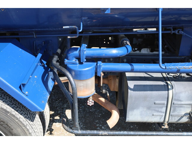 日野デュトロバキュームカー小型（2t・3t）[写真15]