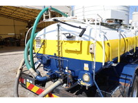 日野デュトロバキュームカー小型（2t・3t）[写真10]