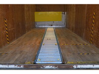 UDトラックスコンドル冷凍車（冷蔵車）中型（4t）[写真12]