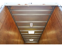 UDトラックスコンドル冷凍車（冷蔵車）中型（4t）[写真13]