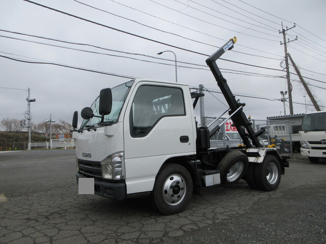 いすゞエルフコンテナ専用車小型（2t・3t）[写真01]