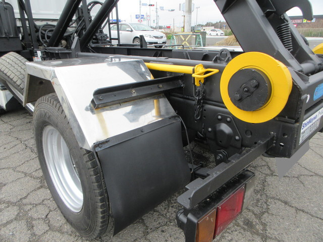 いすゞエルフコンテナ専用車小型（2t・3t）[写真14]