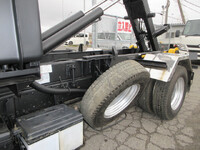 いすゞエルフコンテナ専用車小型（2t・3t）[写真16]