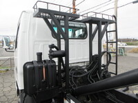 いすゞエルフコンテナ専用車小型（2t・3t）[写真18]