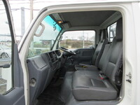 いすゞエルフコンテナ専用車小型（2t・3t）[写真26]