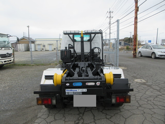 いすゞエルフコンテナ専用車小型（2t・3t）[写真07]