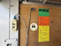 日産アトラスパネルバン小型（2t・3t）[写真13]