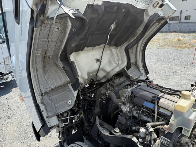 日産アトラスパネルバン小型（2t・3t）[写真17]