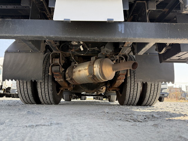 日産アトラスパネルバン小型（2t・3t）[写真23]