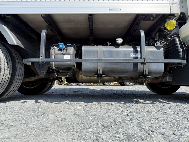 日産アトラスパネルバン小型（2t・3t）[写真24]