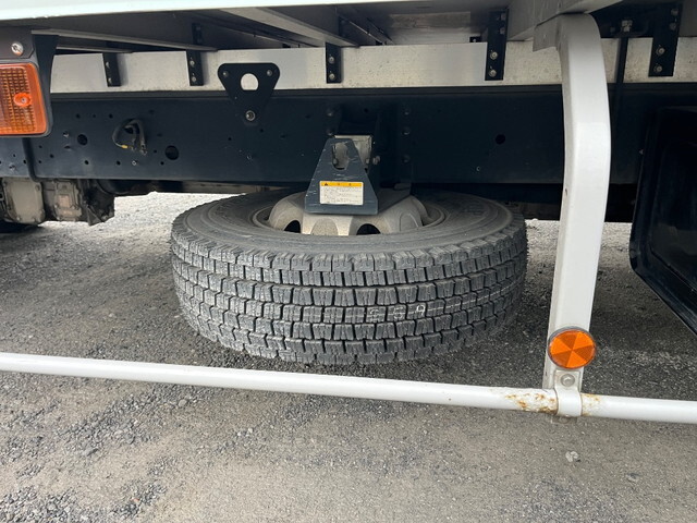 日野レンジャー冷凍車（冷蔵車）中型（4t）[写真17]