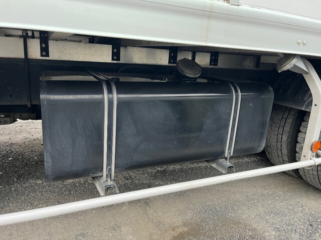 日野レンジャー冷凍車（冷蔵車）中型（4t）[写真18]