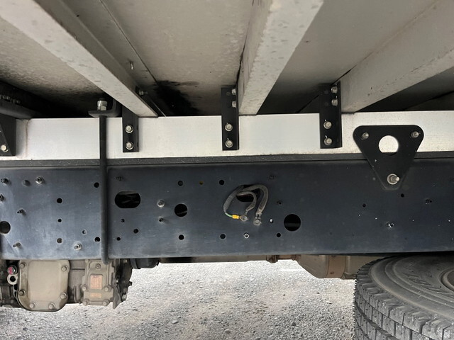 日野レンジャー冷凍車（冷蔵車）中型（4t）[写真19]