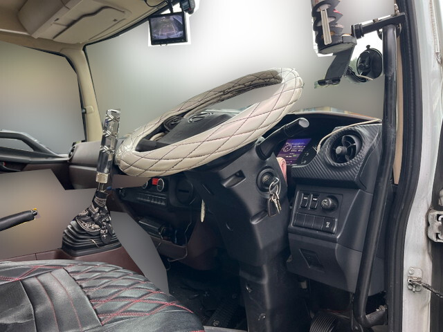 日野レンジャー冷凍車（冷蔵車）中型（4t）[写真28]